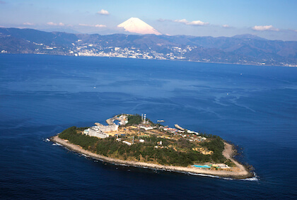 Hatsushima (初島)