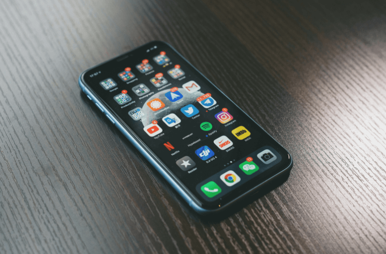 Cellphone - Jonas Lee