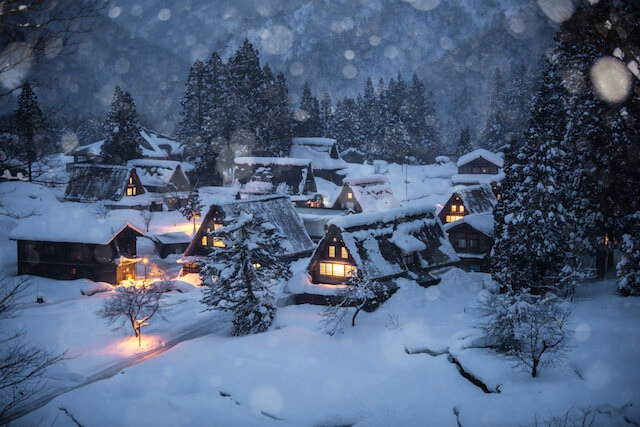 Snowy night in Gokayama