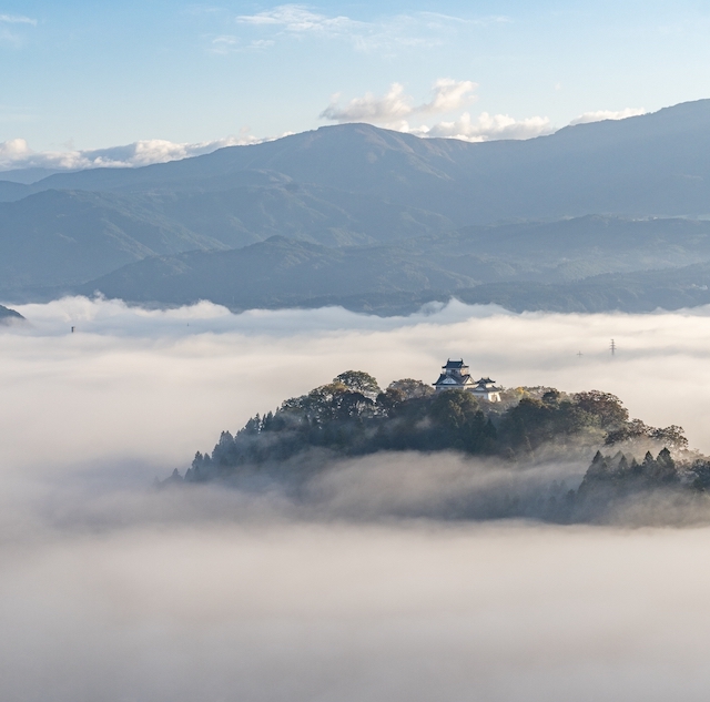 Ono Castle in the Clouds