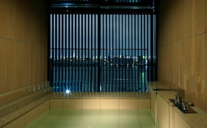 Singulari Hotel (ザ シンギュラリ ホテル ＆ スカイスパ)