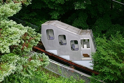 Tokiwakan ryokan cable car