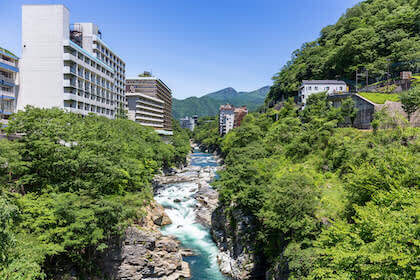 What kind of place is Kinugawa Onsen? Kinugawa Valley