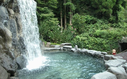 Yumura Onsen (湯村温泉)