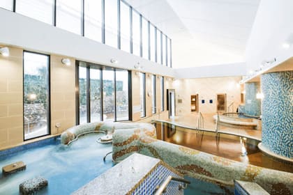 SPA EAS (横浜天然温泉 SPA EAS)