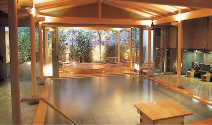 Hatori Yamashiro Onsen (山代温泉 葉渡莉)