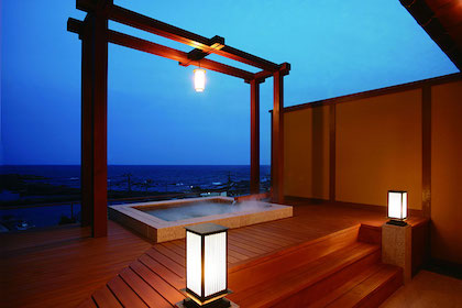 HOURAIYA (蓬莱屋旅館)
