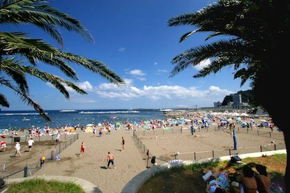Relax at Atami Sun Beach! (熱海サンビーチ)
