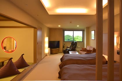 Hotel Kanronomori (ニセコ昆布温泉ホテル甘露の森)