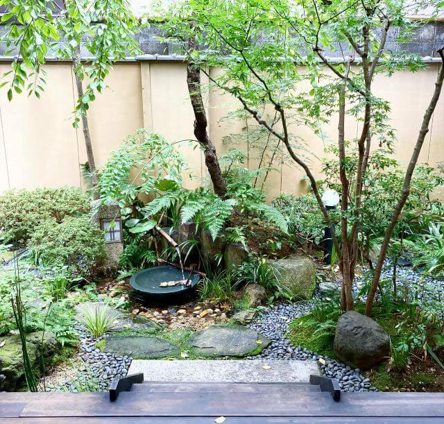 Kikutani Outside