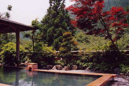 KURAMA ONSEN (くらま温泉)