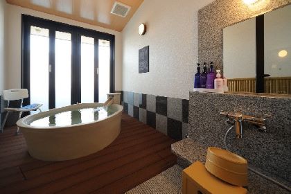 Tokyo Yugawara Onsen Manyo-no-Yu Machida (湯河原温泉 万葉の湯 町田館)