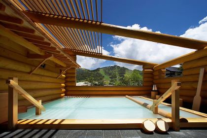 Manza Onsen (万座温泉)
