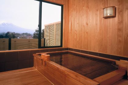 Fuji Kawaguchiko Onsenkyo Wakakusa no yado Maruei (若草の宿 丸栄)