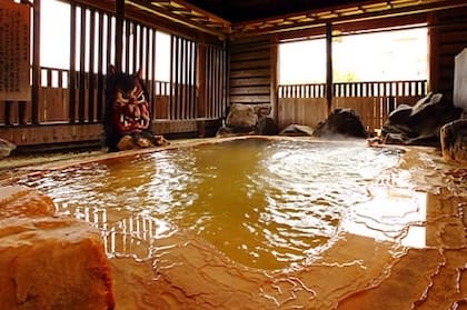 Oga Onsen (男鹿温泉)
