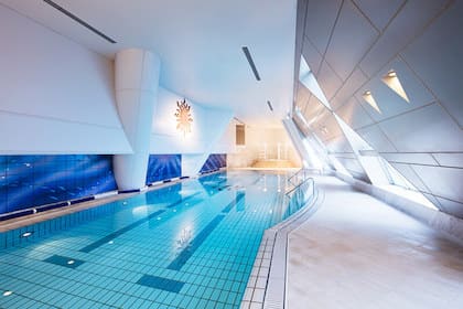 Yokohama Royal Park Hotel (横浜ロイヤルパークホテル)