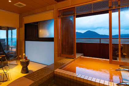 Rurinohama (天然温泉&プライベート SPA瑠璃浜)