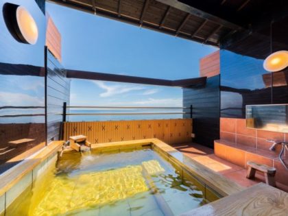 Tenku Yubo Seikaiso Outdoor Onsen