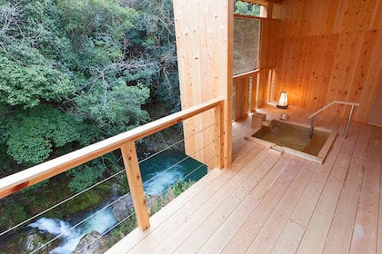 Matsuba Onsen Taki-no-yu (松葉温泉 滝の湯)