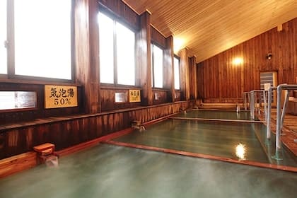 Tamagawa Hot Spring (玉川温泉)