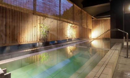 Indoor onsen
