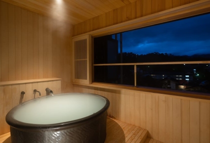 Room with private onsen